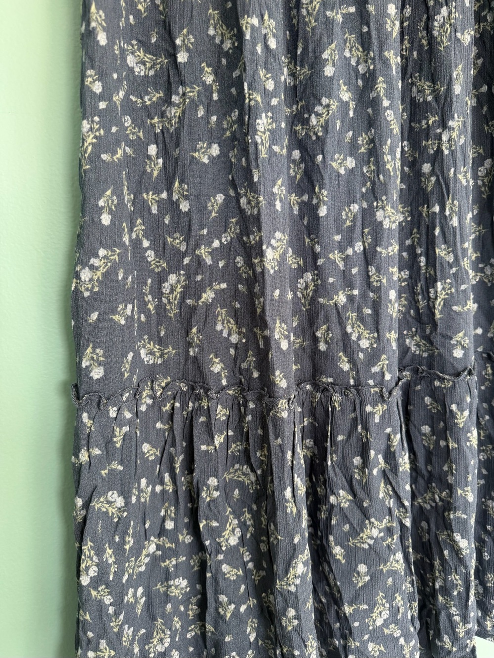 NWOT Olive & Oak Blue Floral Tiered Maxi Skirt Medium Boho Cottagecore - Picture 2 of 5